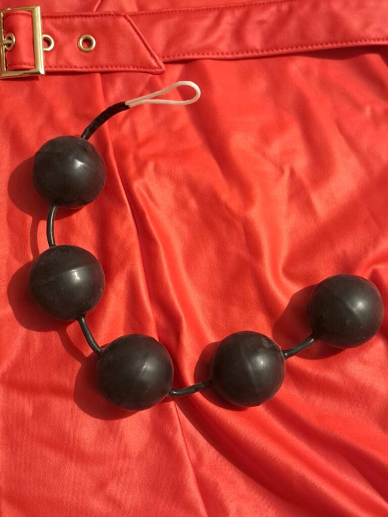 CalExotics Powerballs: Smooth Latex Anal Jiggle Balls Review