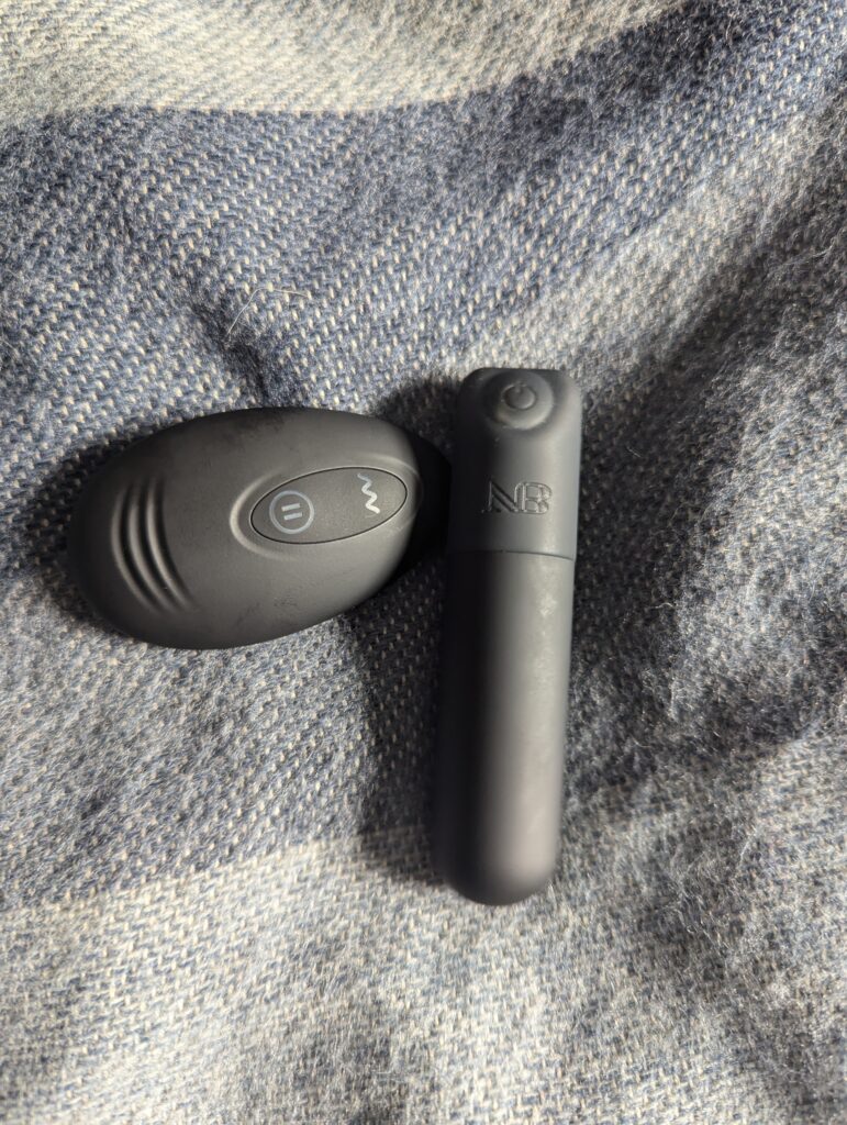 SANDY - Remote-Controlled Bullet Vibrator from Bed Nerdz (review)