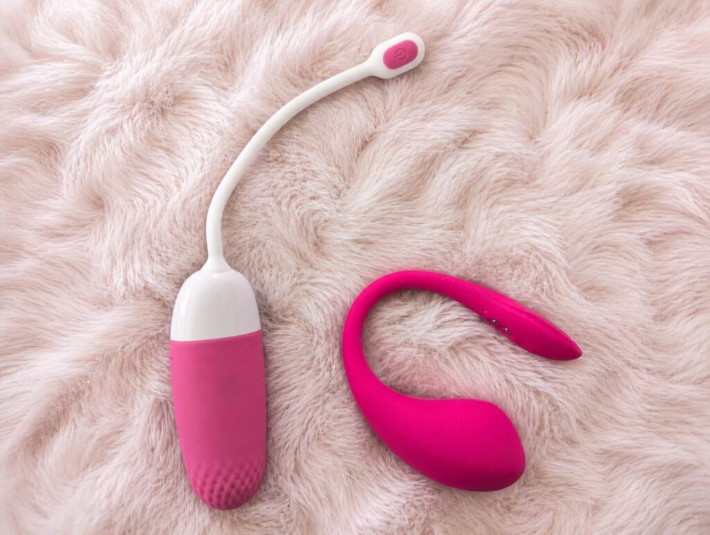 Magic Motion Vini vs Lovense Lush 4