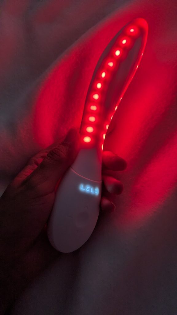 Red light therapy vibrator 