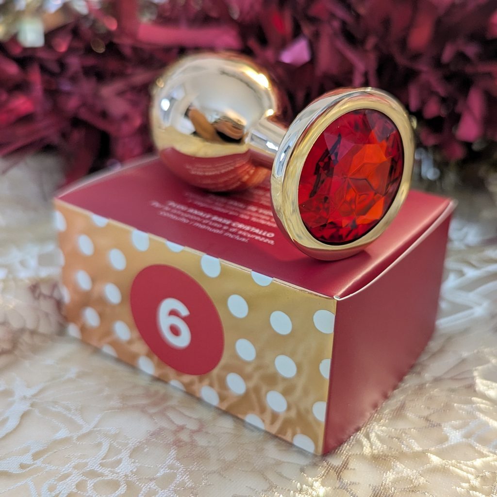 Day 6: Rose Gold Jewelled Butt Plug