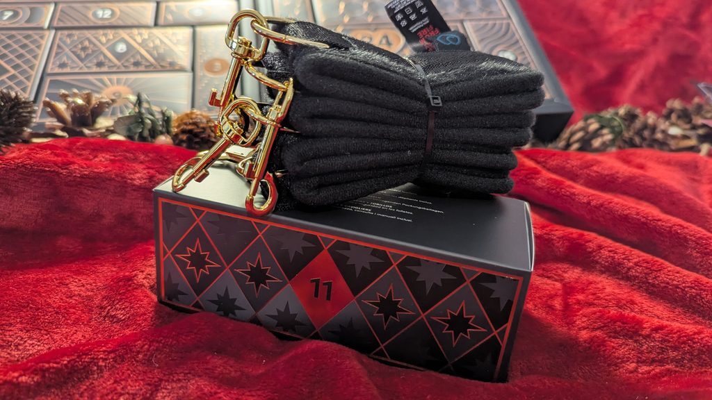 The lovehoney luxury advent caledar review: Day 11: Padded Wrist And Ankle Restraints