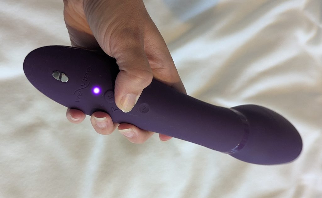 Rechargeable waterproof wand from we-vibe review